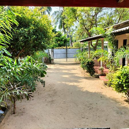نيلافيلي Suman Beach Rooms المظهر الخارجي الصورة