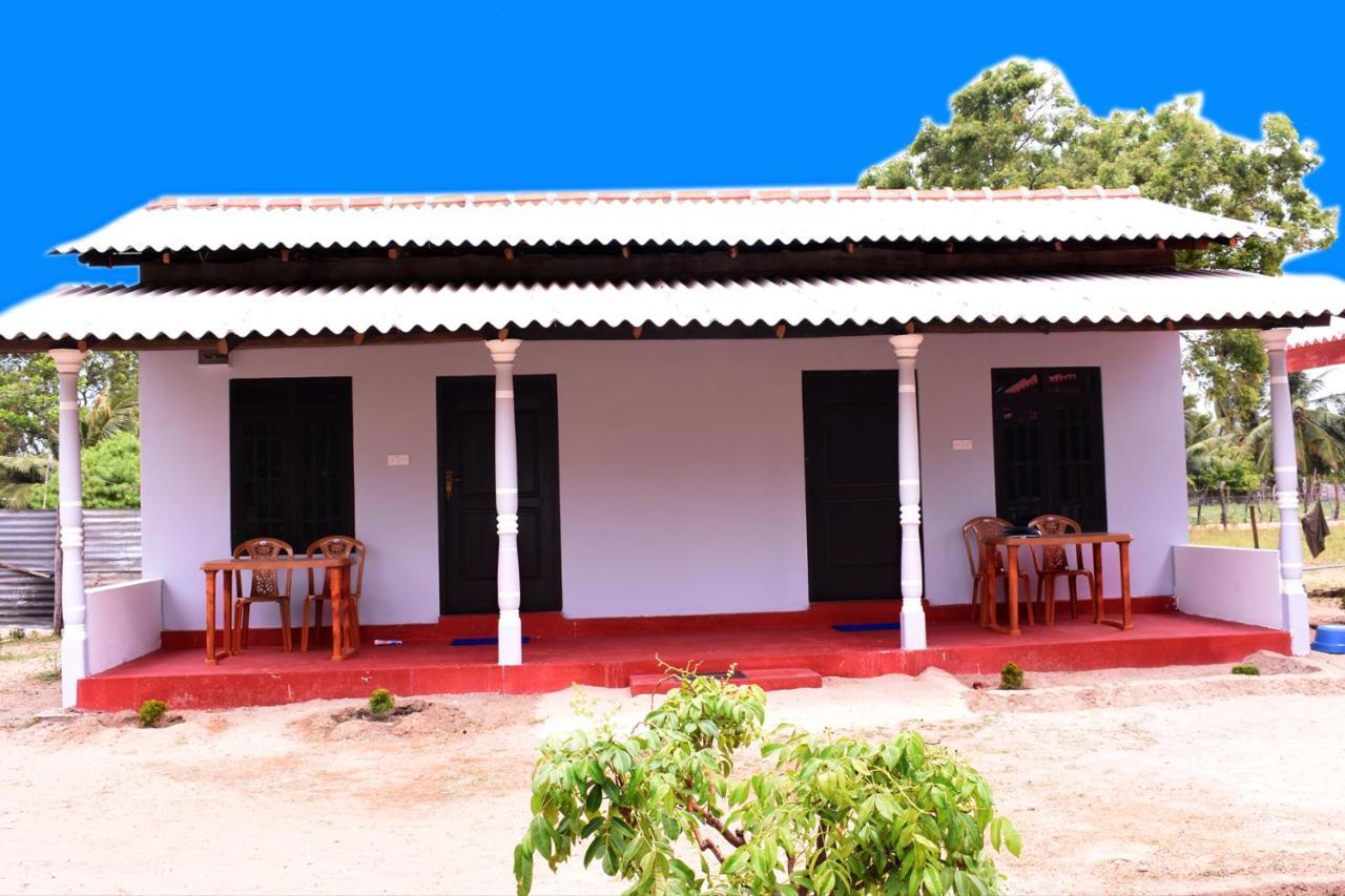 نيلافيلي Suman Beach Rooms المظهر الخارجي الصورة